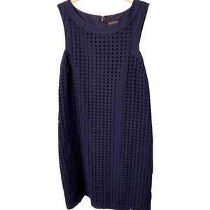 Banana Republic Classic Navy Blue Sleeveless Eyelet Shift Dress ~ Size 4